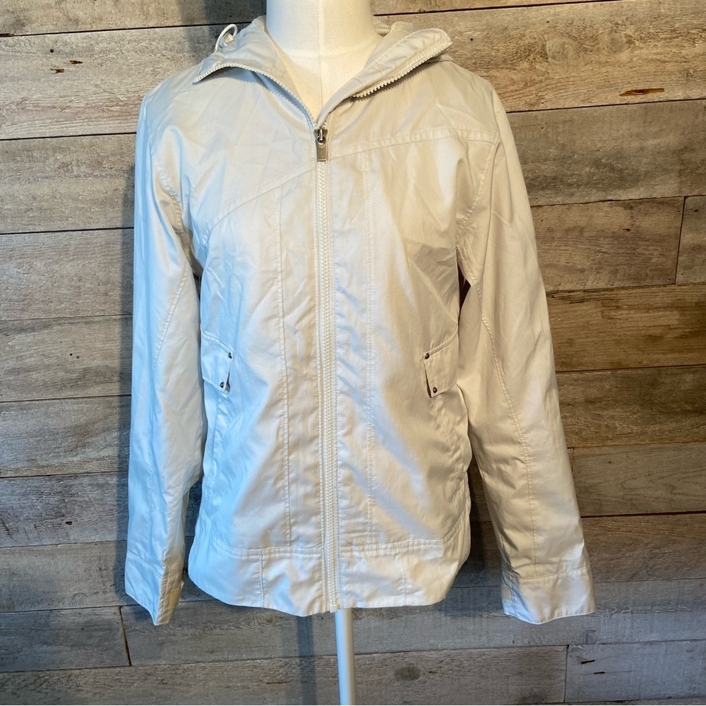 Columbia women's white zip up hooded jacket in size x-small